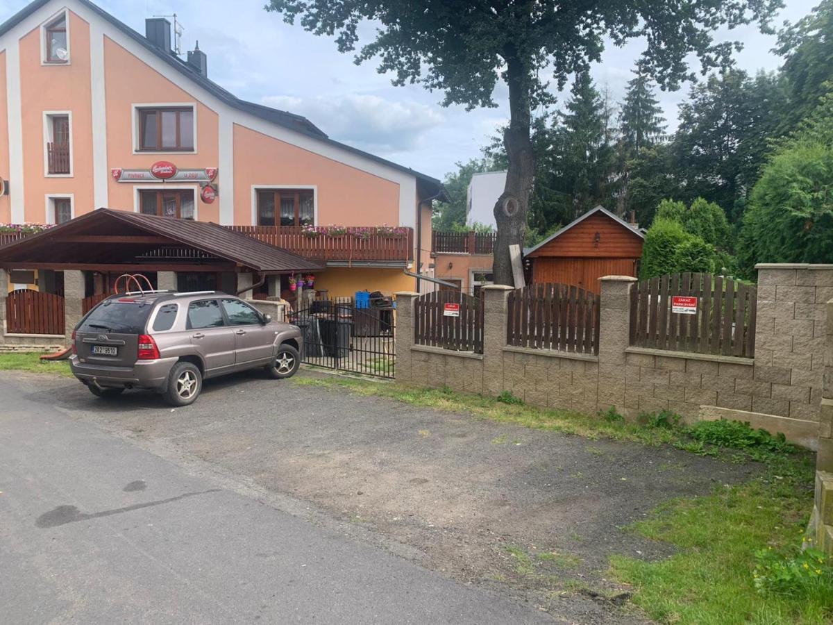 Maly Byt 1+1 Karlovy Vary Eksteriør bilde