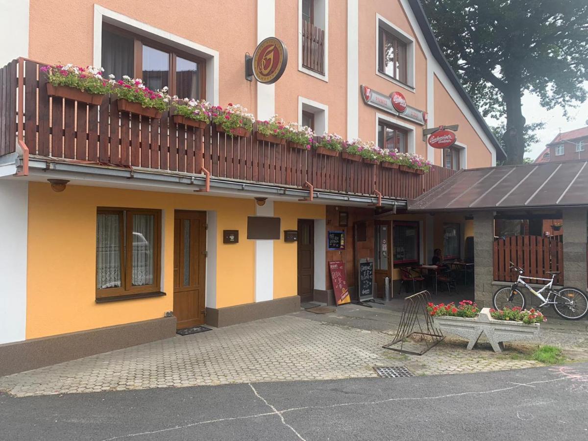 Maly Byt 1+1 Karlovy Vary Eksteriør bilde